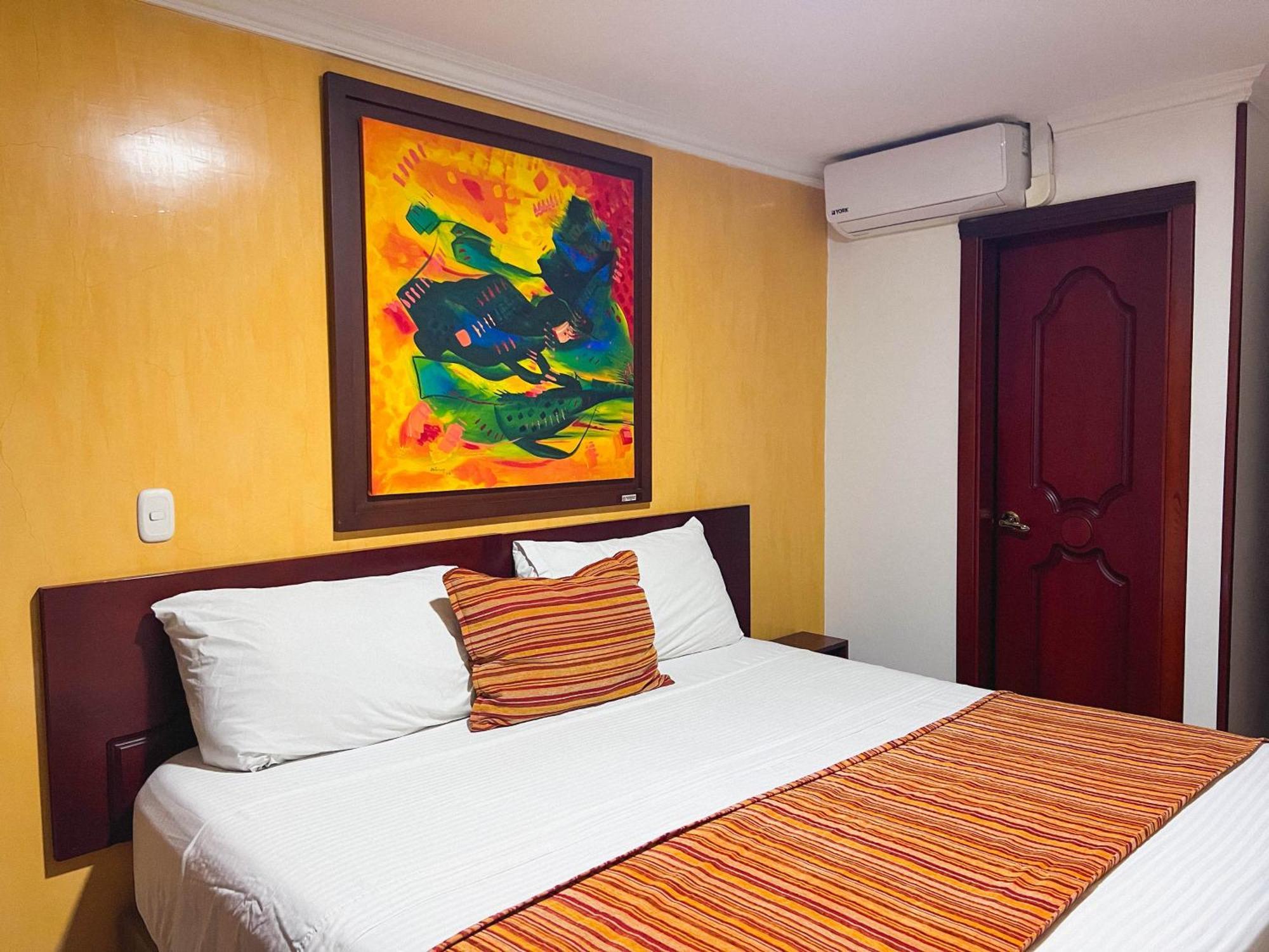 Hotel Luxor Pereira Eksteriør billede