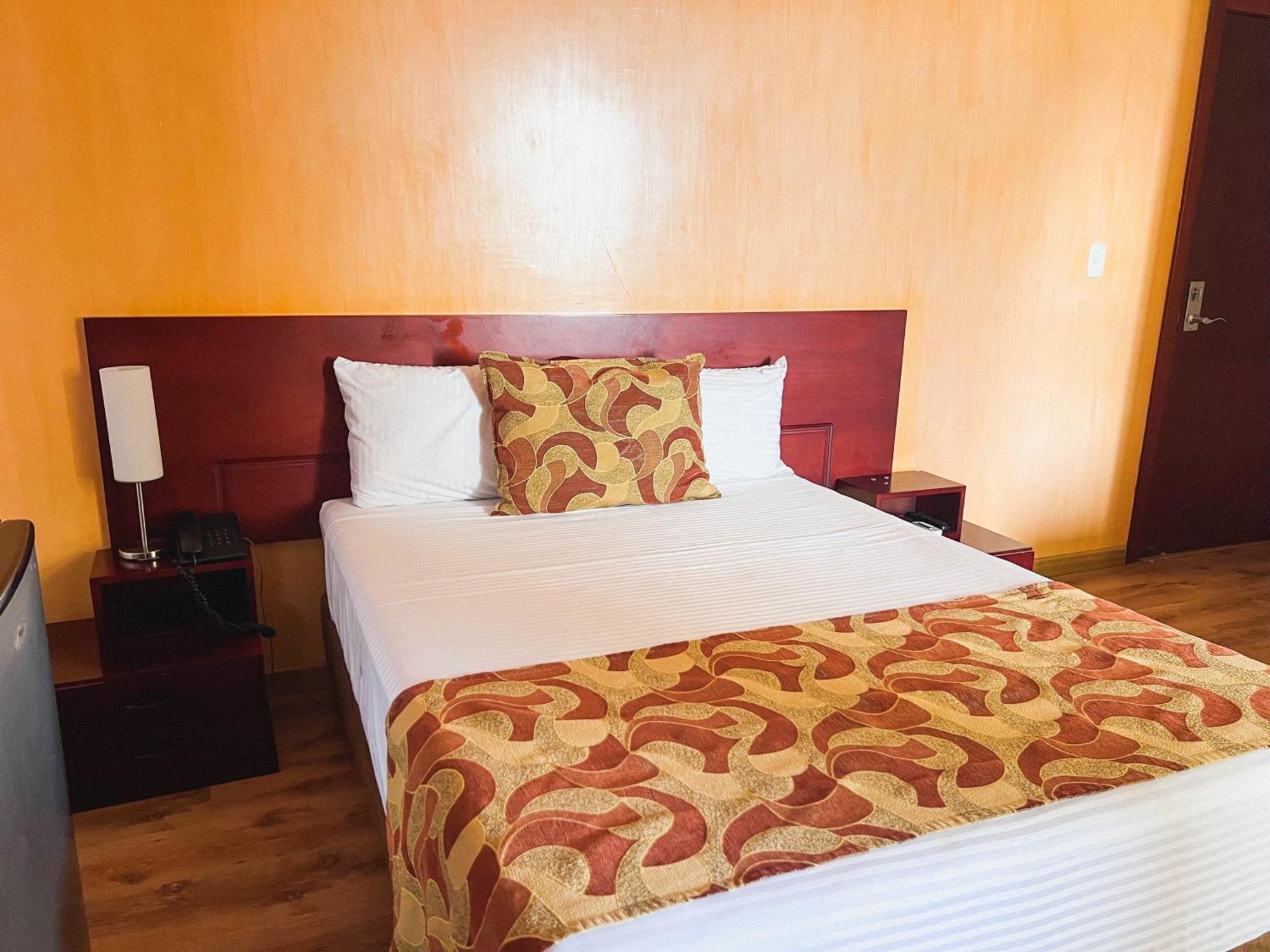 Hotel Luxor Pereira Eksteriør billede